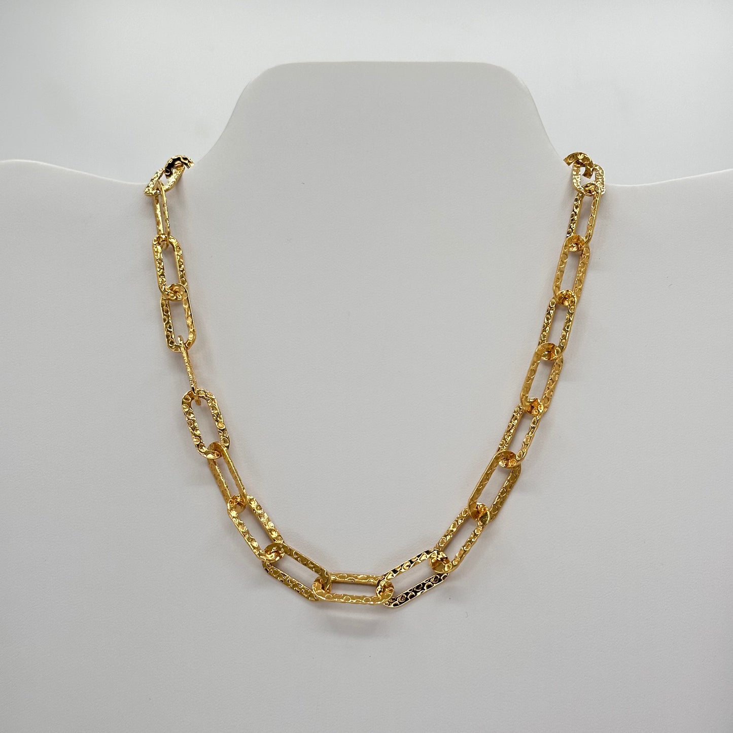 Rina Hammered Paper Clip Necklace