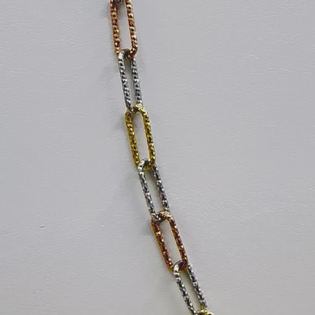 Video-of-Paper-clip-chain-silver-and-gold-filled-moving-belaroca-jewelry