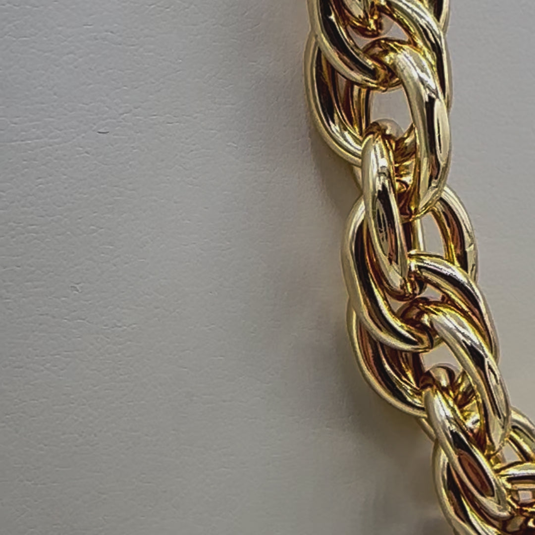 Video-of-chunky-chain-belaroca-jewelry