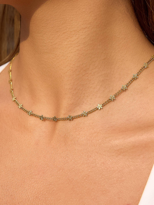18K Gold-Plated Dainty Flower Necklace