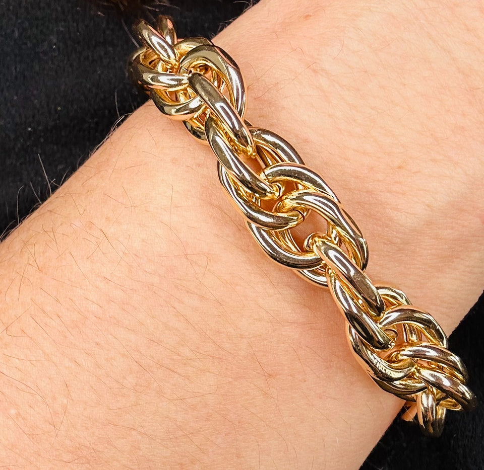 Chunky Twisted Oval Bracelet