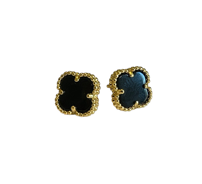 Mini Stud Clover Earrings