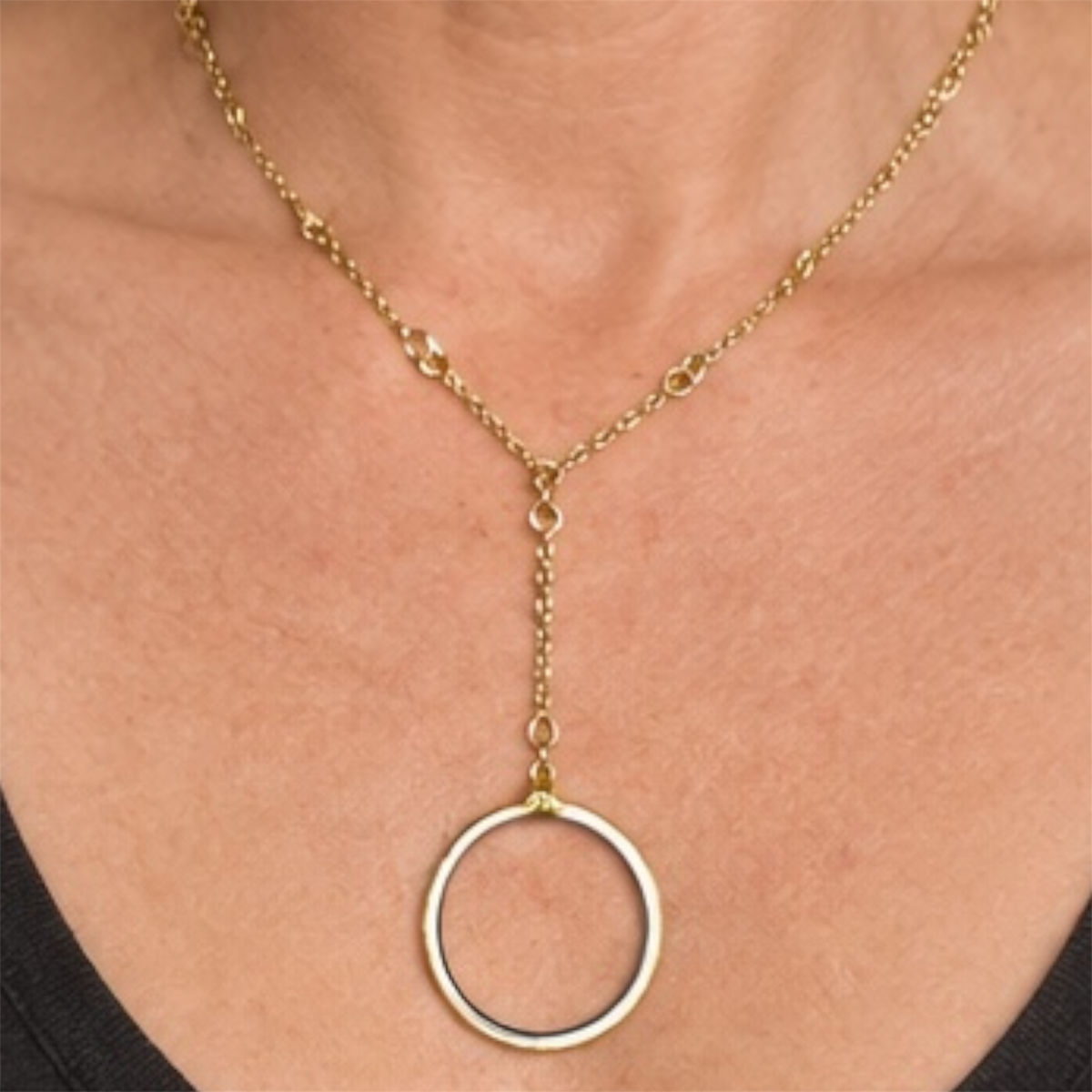 Circle Mother-of-Pearl Gold Lariat Necklace