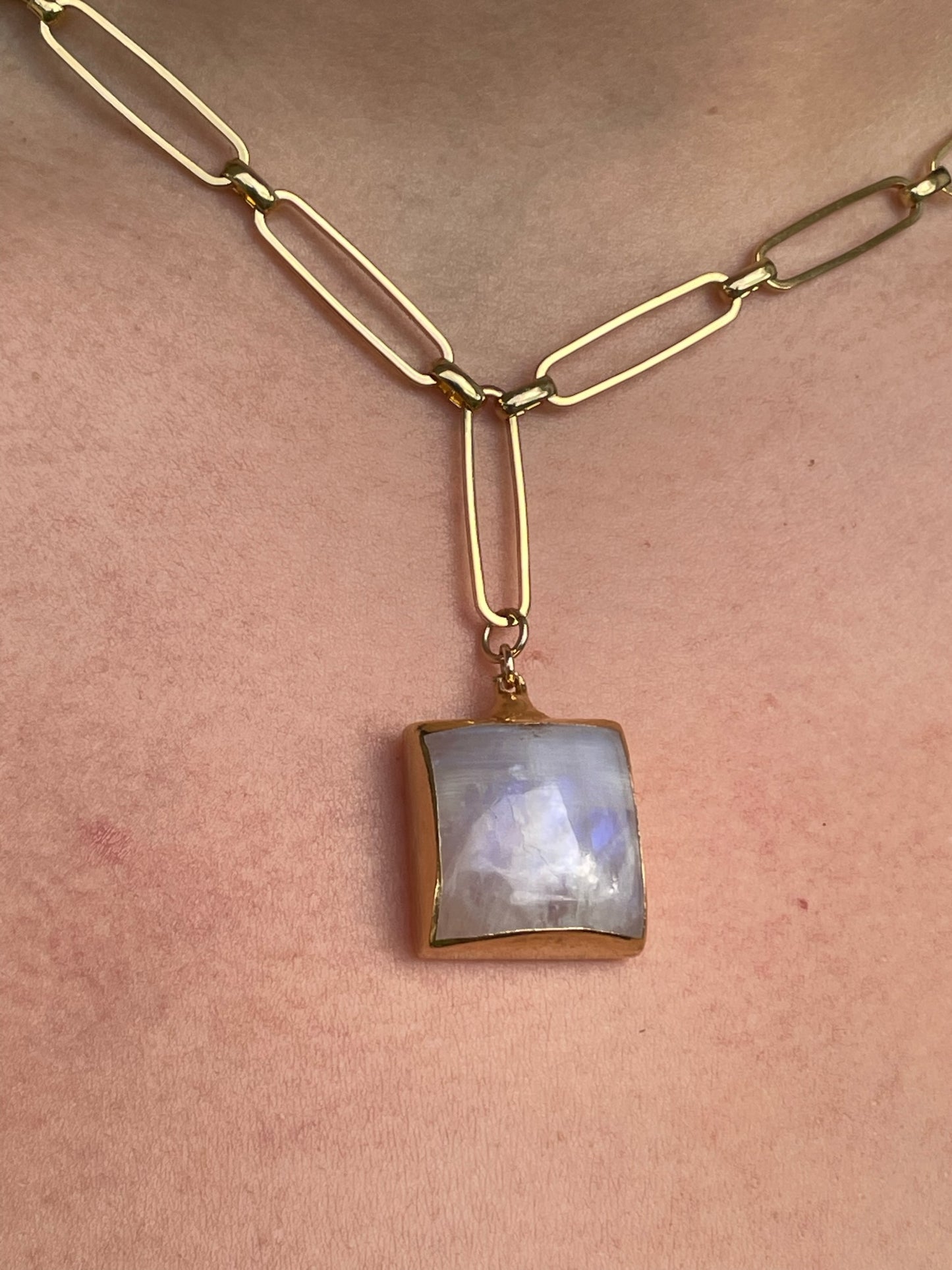 Moonstone Necklace - Belaroca Jewelry